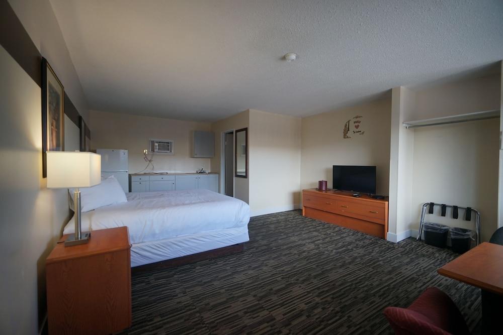 Superlodge Canada Motel Lethbridge